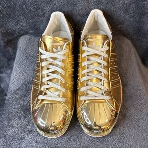 Adidas 80's Metallic Size 6.5 GOLD Lighly Used